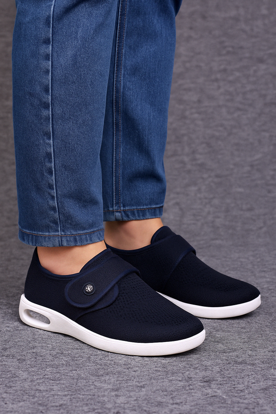 Basser - Heren Instappers | Klittenbandsluiting 3